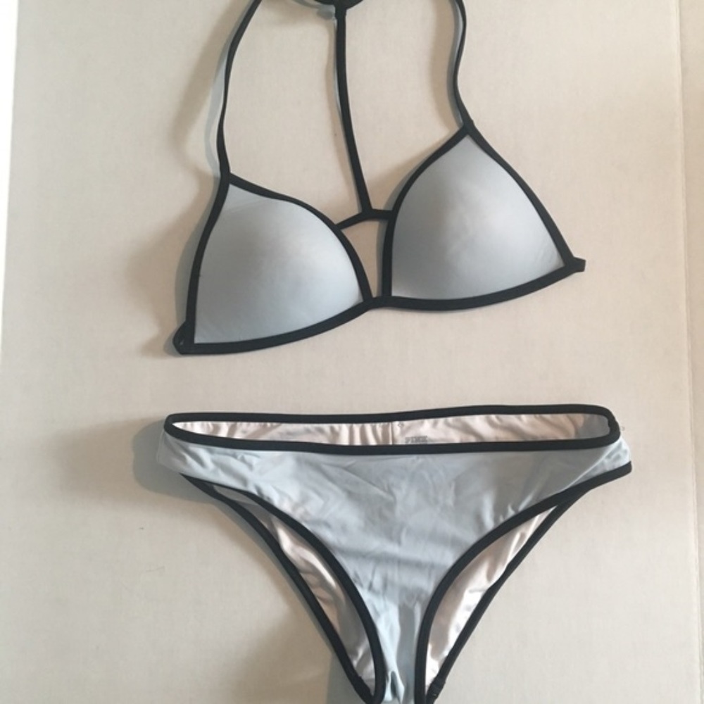 PINK Victoria’s Secret blue w/ blk trim bikini. L